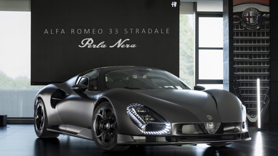 Alfa Romeo 33 Stradale ‘Perla Nera’: A One‑of‑a‑Kind Carbon Masterpiece