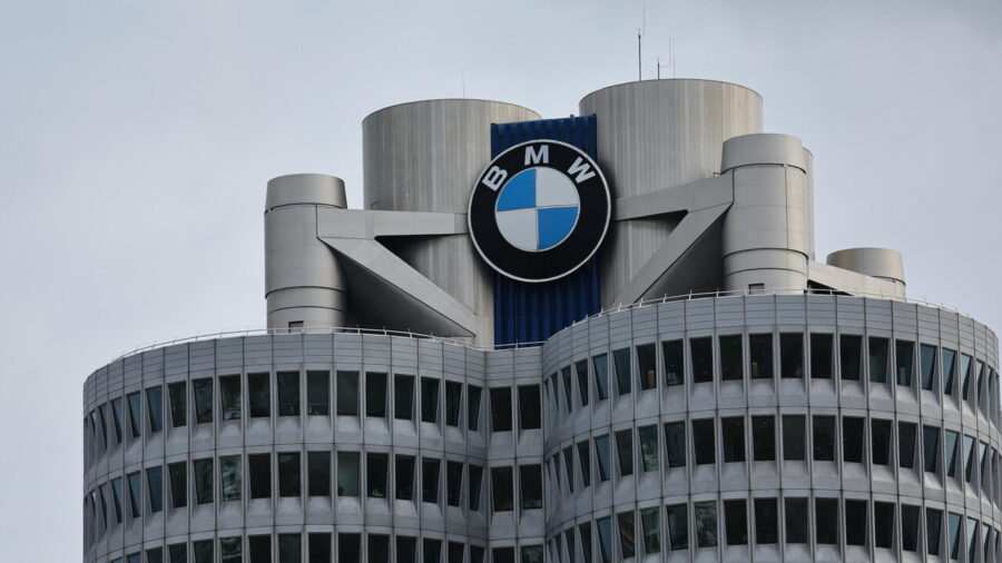 BMW Targets 5% Car Margin by 2028 with Cost Cuts and Premium Push