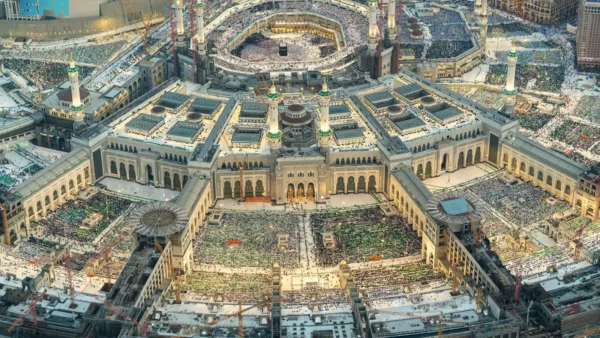 Egypt, Al-Azhar condemn attempt to target Mecca, warn against threats to holy sites