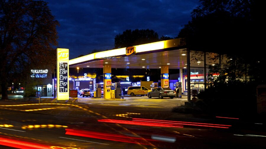 Diesel Prices Hit Record in Europe Amid Middle East Tensions and US Export Threat