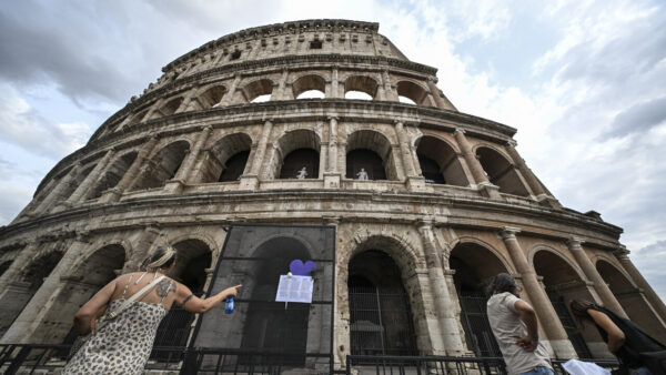 Italian Minister Announces Colosseum Reopening Amid Union Dispute Over Sub‑Contracts
