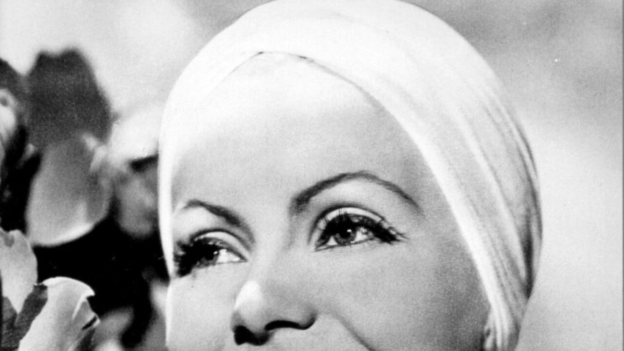 AI Revives Greta Garbo in New Ball‑Bearing Commercial