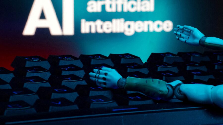Inertia Hinders AI Adoption in Consumer Services, Officials Warn of Risks