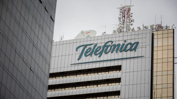 Telefónica Considers Sale of Venezuelan Unit Amid Unsolicited Buyer Interest