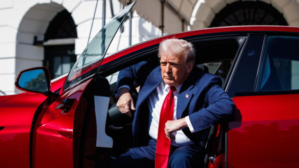 Trump Announces End of EV Mandate and New Vehicle Efficiency Standards