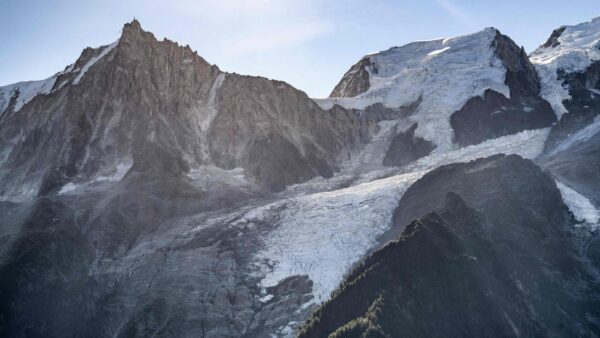 Interactive Map Projects Future of Individual Glaciers Under Climate Scenarios