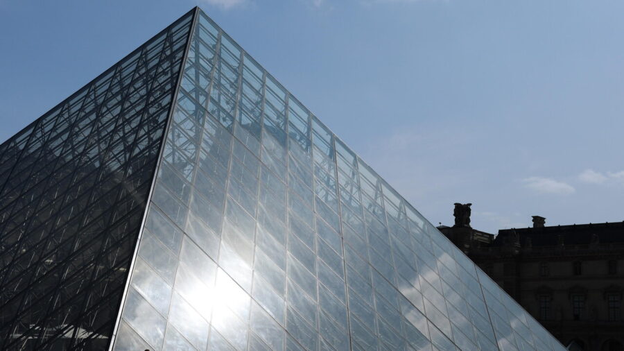 Louvre President Warns Museum May Close Without Renovation After Crown Jewels Theft