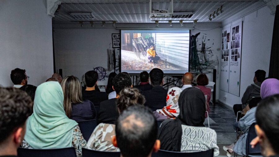 Ad Algeri Screens ‘Scontro di civiltà’ During Italian Language Week