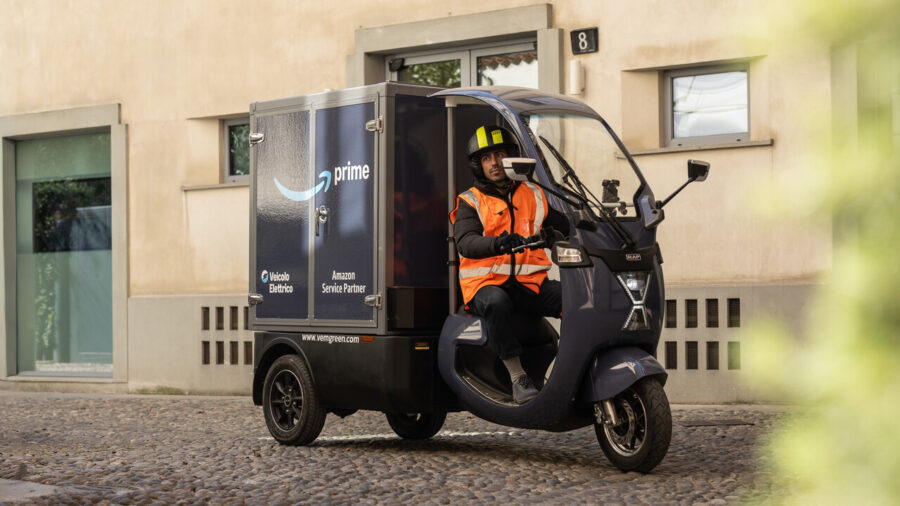 Amazon Expands Micromobility Hubs and Same-Day Delivery in Italy