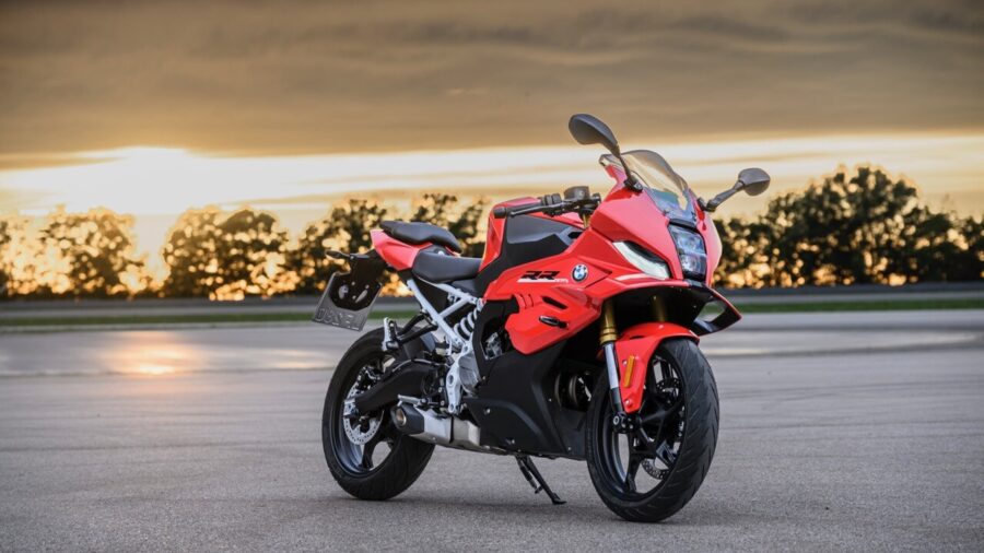BMW Unveils F 450 RR Supersport Motorcycle for A2 License Holders