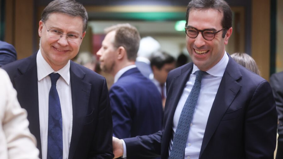 Brussels Urges EU Nations to Tighten Spending Amid Market Pressure
