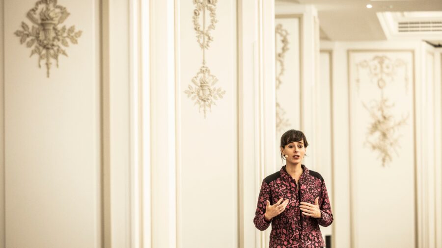 Philosopher Carissa Véliz Warns AI Threatens Democratic Uncertainty