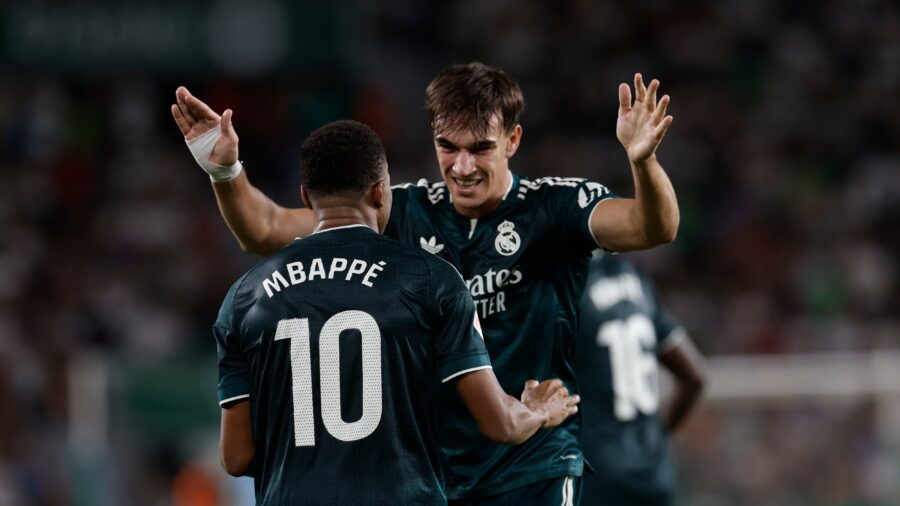 Carlos Espí Joins Spain Squad Following Ferran Torres Injury