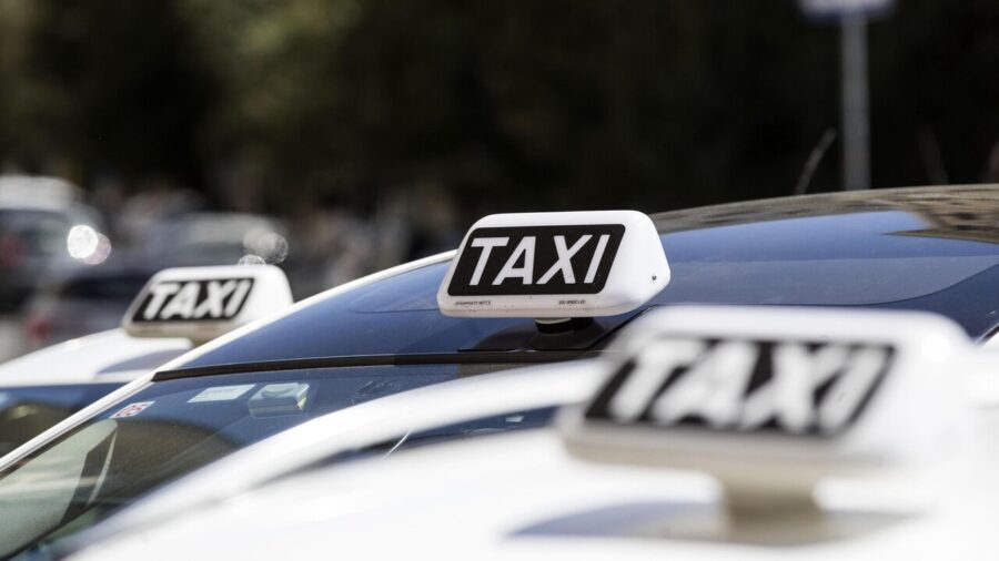 Italian Taxi Drivers Plan Protest Over Rising Fuel Costs