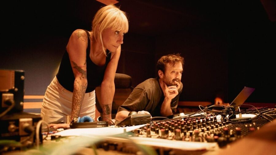 Cesare Cremonini Announces New Album “Amateur” Featuring Salmo, Fabri Fibra and Malika Ayane