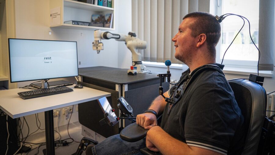 Brain Chips Enable Paralyzed Users to Control Computers with Thought