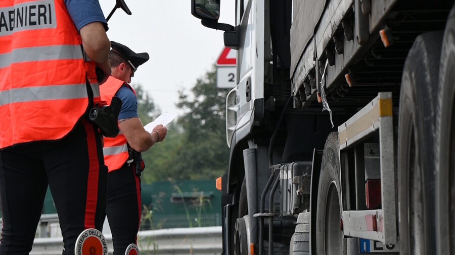 Police Bust ‘Truck Gang’ Behind Major Container Thefts