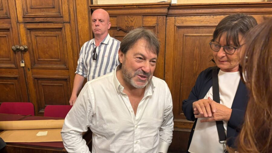 Sigfrido Ranucci Pops Up Unexpectedly at Bari Rai Conference