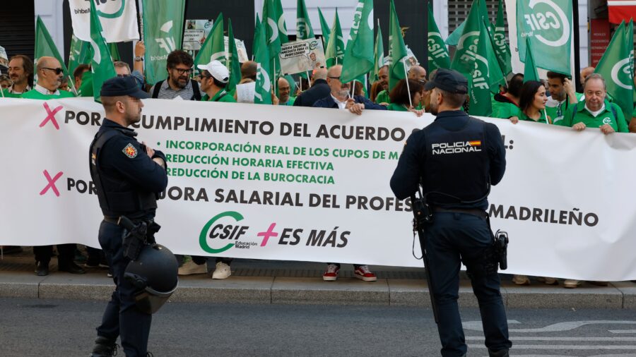 Spain’s Growth Outpaces Advanced Nations Yet Fails to Reach Half Its Citizens