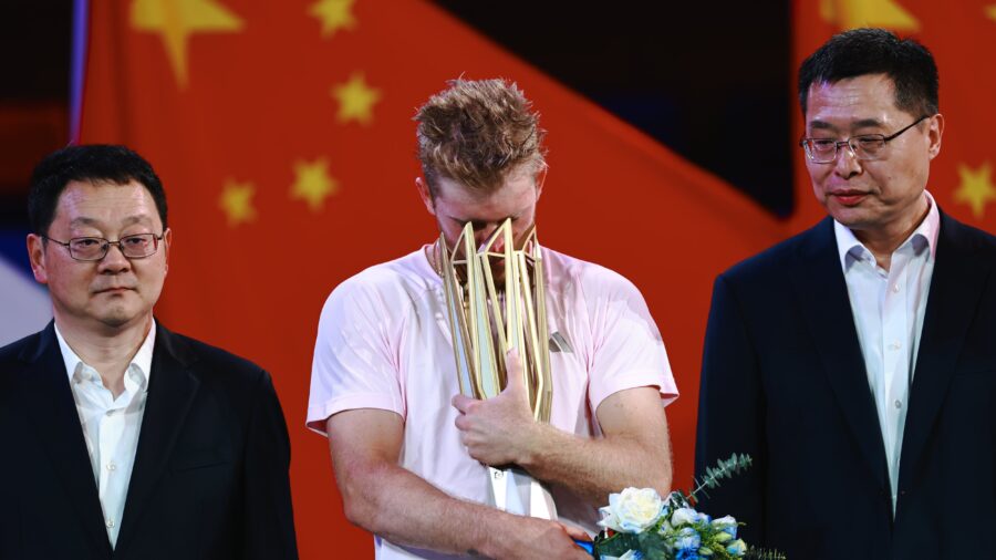 Alejandro Davidovich Wins Shanghai Junior Title After Comeback Victory