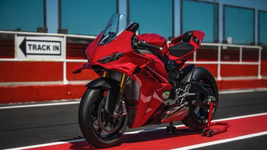 Ducati Announces Performance Upgrades for 2027 Panigale V4