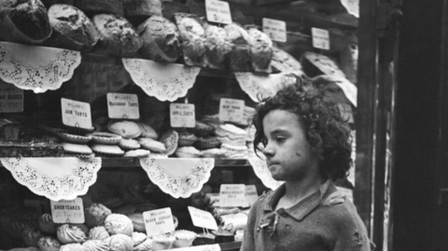 Bologna Exhibition Highlights Life of Photographer and Spy Edith Tudor Hart