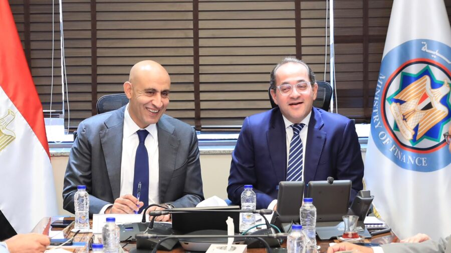 Egypt Plans Salary Boosts to Support Teachers