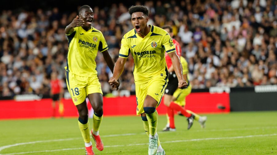 Villarreal Defeats Valencia 2-1 with Late Stoppage-Time Goal