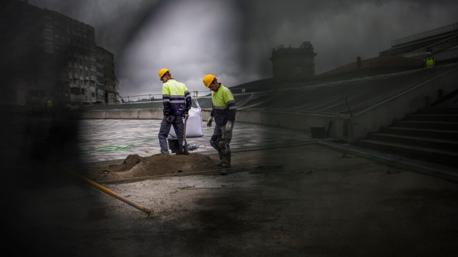 Spanish Male Employment Hits Record High, Surpassing 2007 Peak