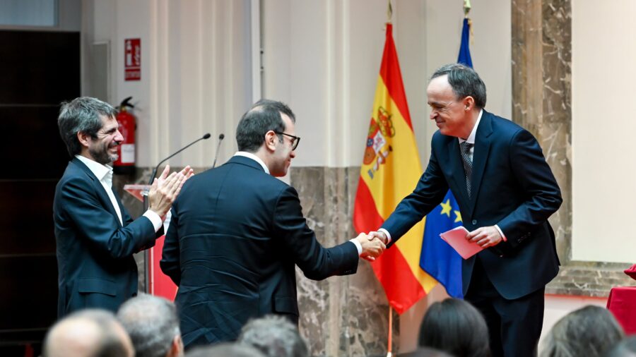Spain Moves to Appoint a Chief Economist for Market Watchdog
