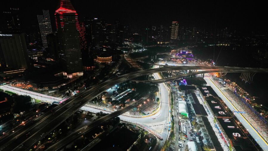 Singapore Grand Prix: Verstappen Leads the Pack