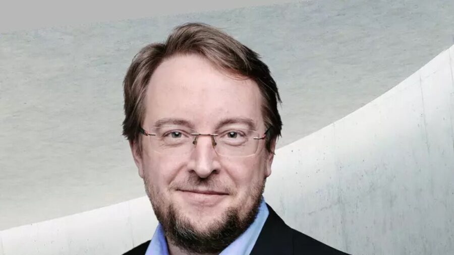 Hyundai Europe CEO Targets Lower Costs Through Software Simplification