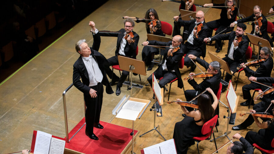 Violinist Ilia Gringolts to Debut With Bologna Philharmonic Orchestra