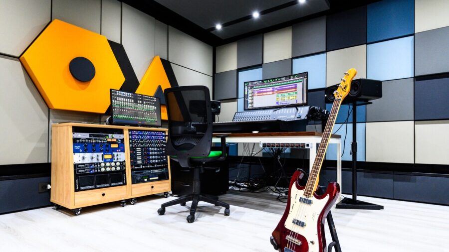 Free Music Recording Studio Opens at Bologna’s Salaborsa Library