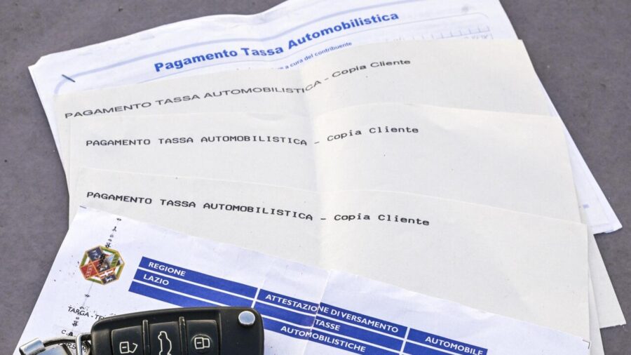 Italy Proposes Car Tax Exemptions for Large Families in Budget Law