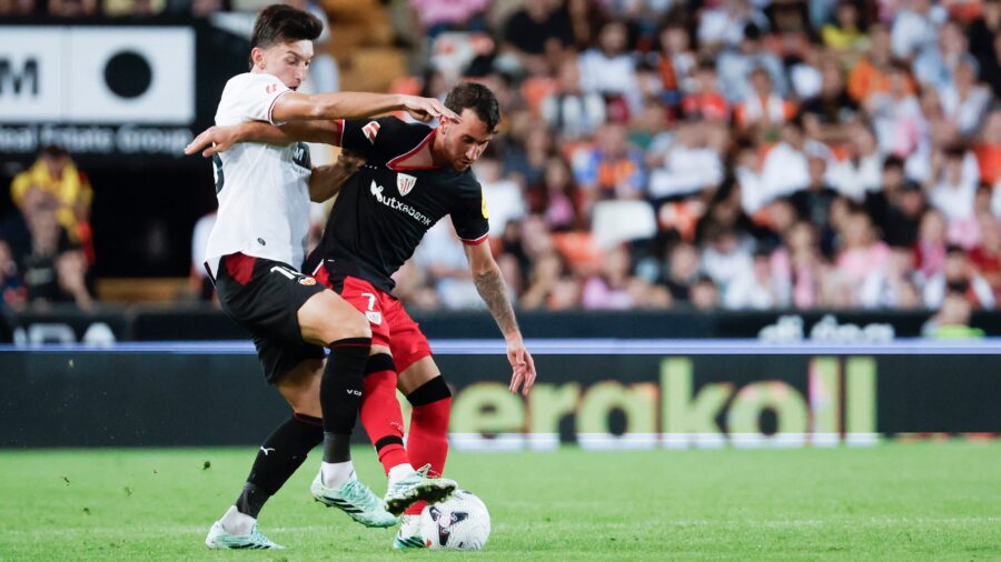 Valencia Held to Draw by Athletic Club in Goalless Stalemate