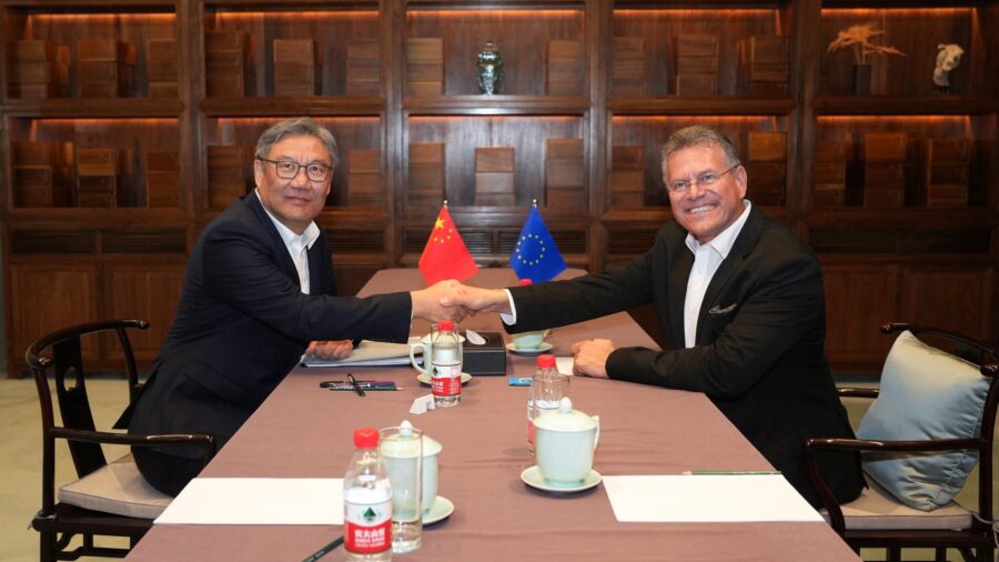 EU and China Reach Deal to Cut Hybrid Car Imports