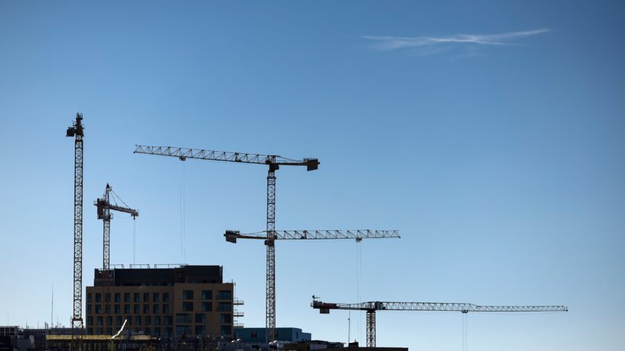 Spanish Home Sales Rise in August Despite Annual Decline