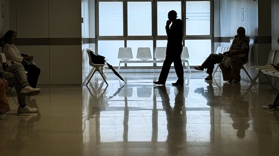 The Debate Over Giving Insurance Companies More Power in Sick Leave