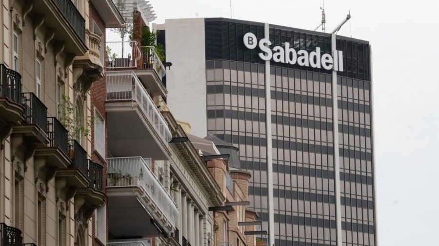 Banco Sabadell Strengthens Partnerships with New French Deal