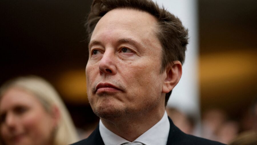 Elon Musk Considers Merging SpaceX and Tesla