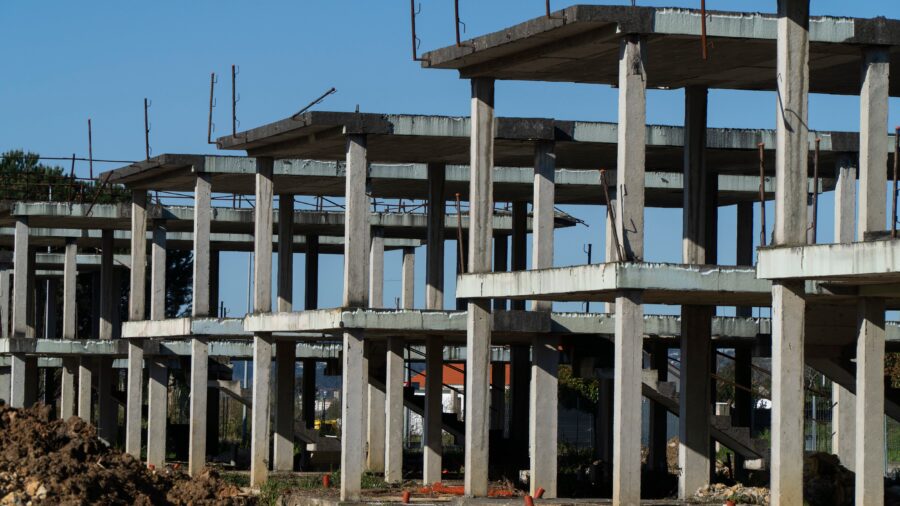 Real Estate Investment Stagnates Amid Regulatory and Political Uncertainty