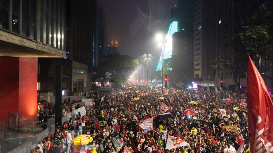 Lula da Silva Faces Political and Economic Hurdles After Election Win