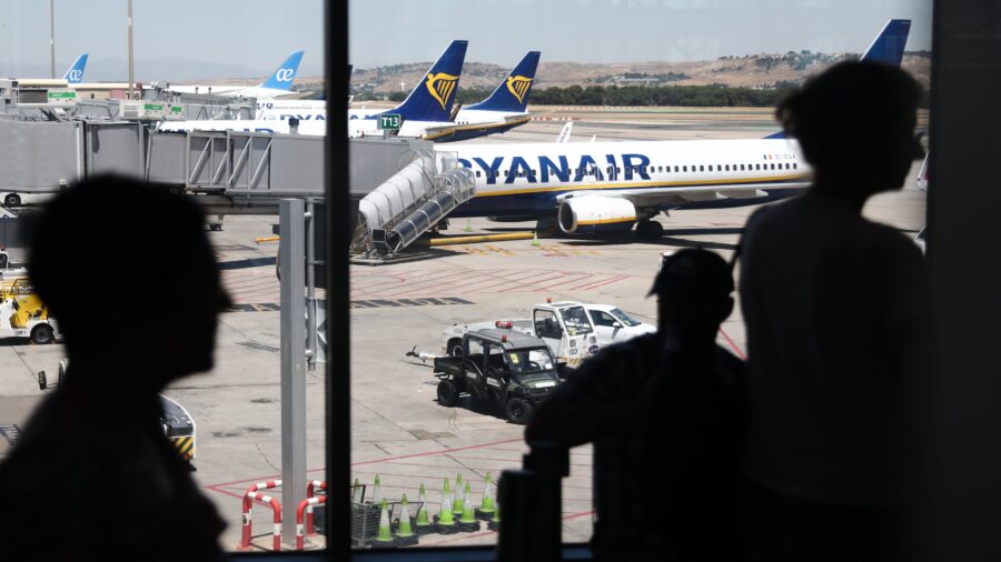 Low-Cost Airlines Drive Record Summer Traffic at Spanish Airports