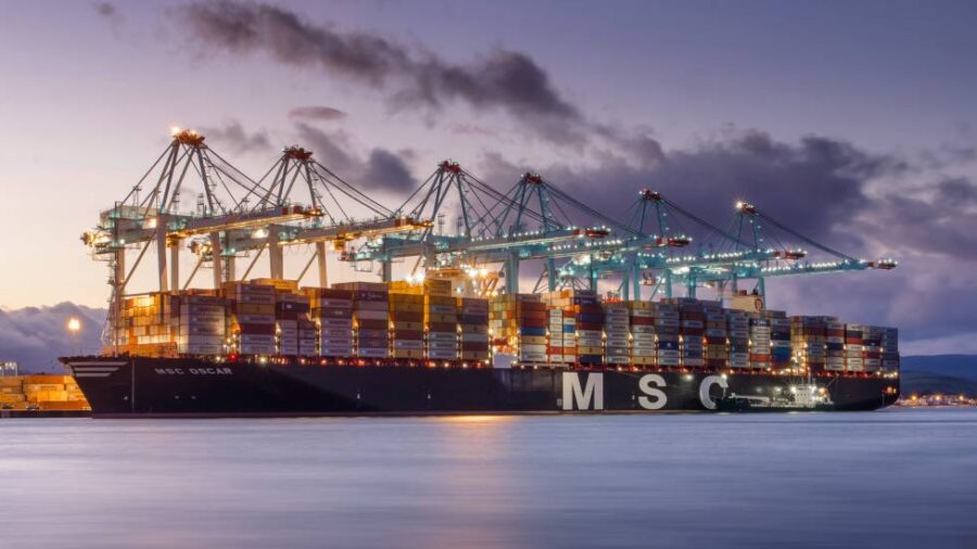 Global Shipping Profits Surge Amidst Iran-Linked Maritime Disruptions