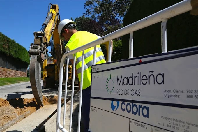 Madrileña Red de Gas shareholders eye $2 billion sale