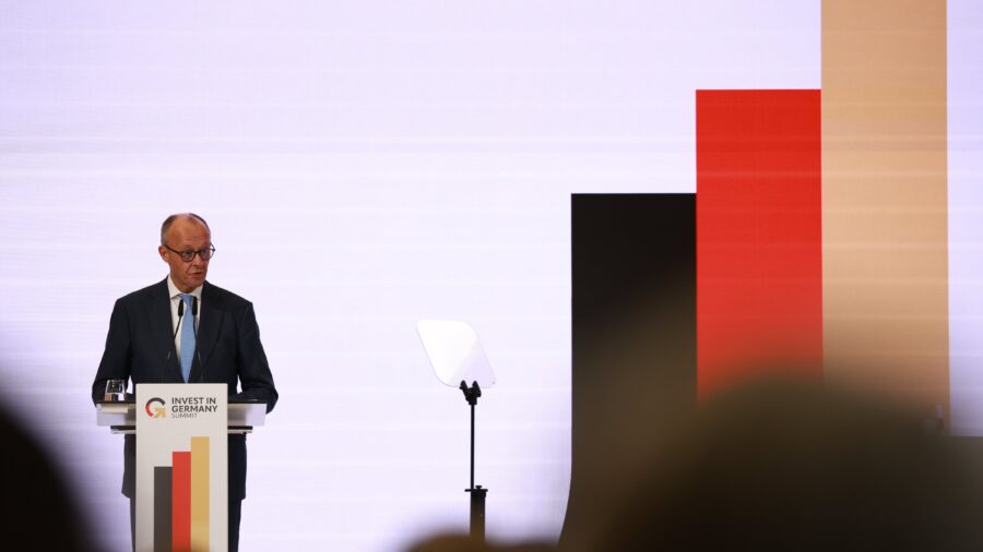 German Opposition Leader Merz Hosts Investor Summit to Boost Economic Appeal