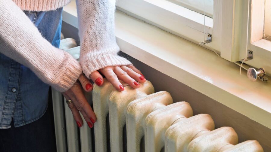 Legal Requirements for Disconnecting Central Heating in Residential Buildings