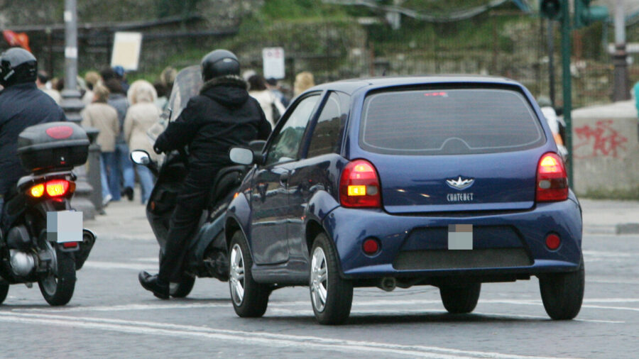 Italy Tightens Rules on Modified Microcars and Updates Road Code for Young Drivers and Pedestrians