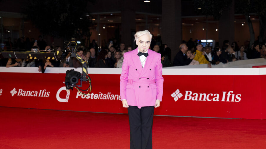 Morgan Says the Stage Is His Comfort Zone as He Debuts Documentary at Festa di Roma